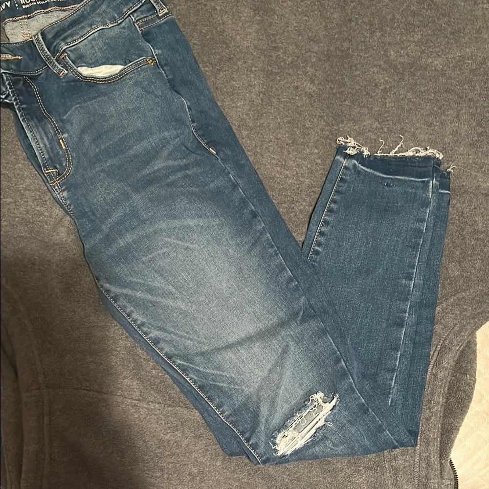 Old navy Distressed Blue Jeans